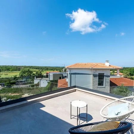 Molinari Villa *