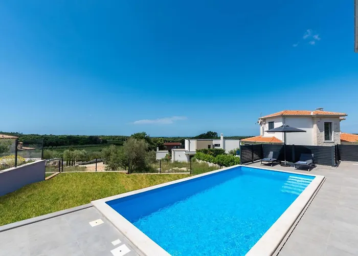 Molinari Villa